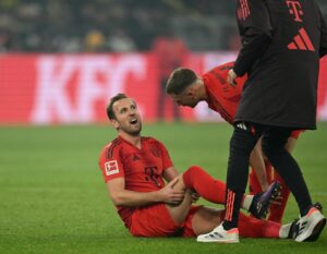 Read more about the article Harry Kane goes off with first half injury in worrying scenes for Bayern Munich