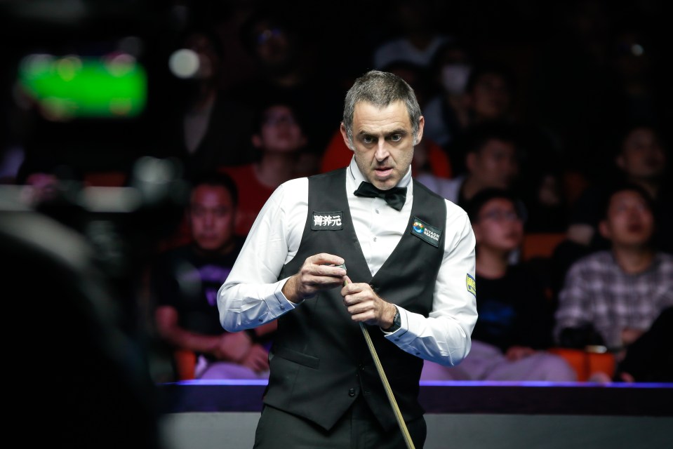 You are currently viewing ‘I love him’ – Ronnie O’Sullivan didn’t hesitate when naming snooker star he would most like to sit next to on plane