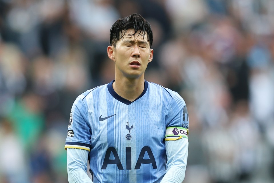 You are currently viewing Transfer notebook: Son’s Tottenham contract disappointment, Lopetegui safe from West Ham axe, Brighton refuse to sell surprise star