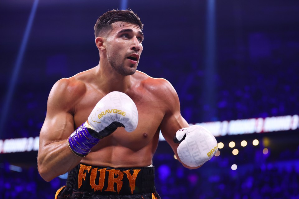 Read more about the article Tommy Fury vs Darren Till: Date, start time, undercard and how to follow as ‘TNT’ returns against former UFC star