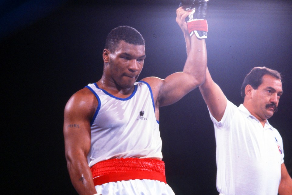 You are currently viewing Mike Tyson was just a teenager when he suffered his first boxing defeat and it took a fully-grown adult man to beat him