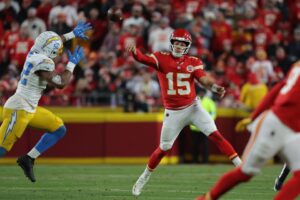 Read more about the article Patrick Mahomes was playing a different sport the last time Kansas City Chiefs failed to make playoffs