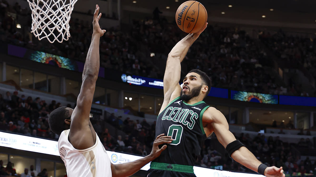 You are currently viewing Four wild numbers from Jayson Tatum’s big night in Chicago