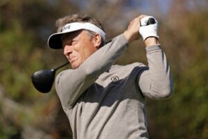 Read more about the article Why was Bernhard Langer hitting off a different tee box than Tiger Woods?