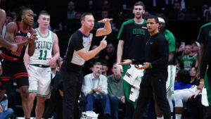 Read more about the article Celtics’ Joe Mazzulla fined $35,000 for ‘aggressively pursuing’ referee after loss to Chicago