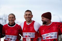 Read more about the article Sinfield starts 230-mile run for charity