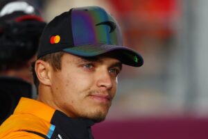 Read more about the article Lando Norris receives ‘unbelievably extreme’ penalty in dramatic Qatar Grand Prix