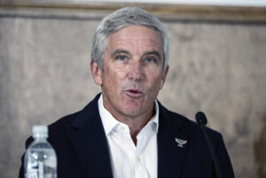 Read more about the article PGA Tour to hire CEO to run expanding business. Jay Monahan stays on as commissioner