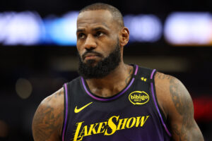 Read more about the article LeBron James scores season-low 10 points in Lakers’ 109–80 blowout loss to Timberwolves