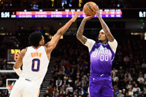 Read more about the article Suns, Jazz tie NBA record by combining for 44 made 3-pointers