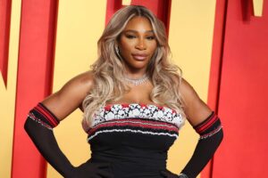 Read more about the article Serena Williams Posts Hilarious Video of How She Works on a Busy Day: Lying on Top of a Table