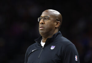 Read more about the article Sacramento Kings fire coach Mike Brown: Report