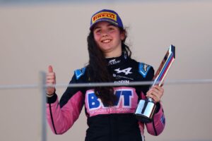 Read more about the article Abbi Pulling: ‘This is what it will take for a woman to race in Formula One’