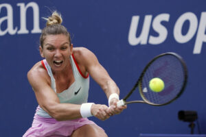 Read more about the article Simona Halep withdraws from Australian Open qualifying because of knee and shoulder pain