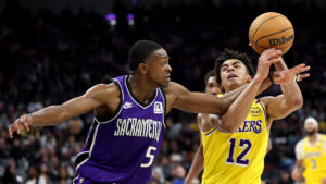 Read more about the article What we learned as foul trouble costs Kings in loss to Lakers