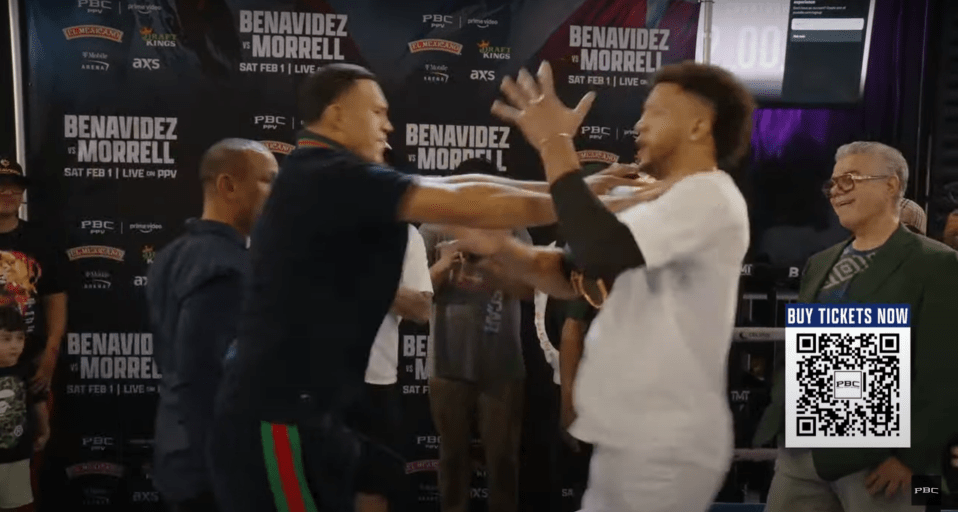 You are currently viewing David Morrell hurls title at Canelo Alvarez rival David Benavidez’s head as chaos erupts at press event