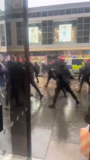 You are currently viewing Rangers and Celtic fans leave locals terrified as they clash in Glasgow city centre ahead of Scottish League Cup final