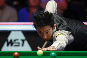 Read more about the article Shocking moment Chinese snooker star subjected to vile racist abuse during match