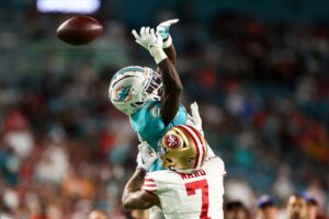 Read more about the article ‘Blame myself’ – Dolphins star Tyreek Hill shares reason for dropped passes amid least-productive season since 2019