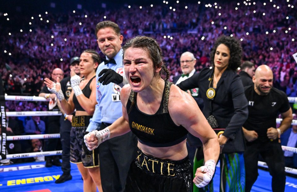 You are currently viewing ‘Set up to lose’ – Oleksandr Usyk vs Tyson Fury referee was involved in Katie Taylor controversy