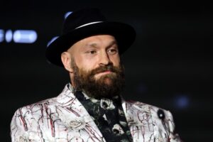 Read more about the article Tyson Fury learns whether he can keep beard after bizarre  Oleksandr Usyk team request