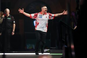 Read more about the article ‘My head was gone’ – Luke Woodhouse reveals reason for heartwarming nine-dart finish celebration with Damon Heta