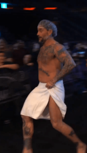 Read more about the article ‘Funniest guy in WWE’ – CM Punk goes viral for bizarre run-in at Madison Square Garden as he avoids wardrobe malfunction