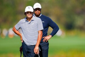 Read more about the article Tiger Woods and Charlie share the lead at the PNC Championship 2024