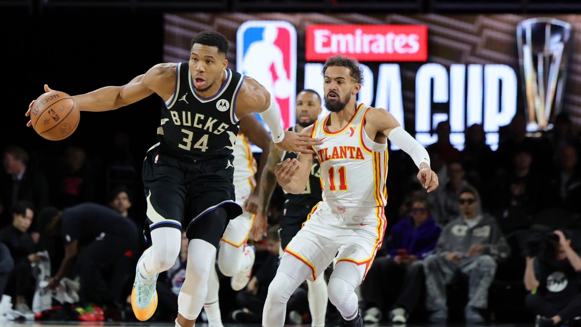 You are currently viewing Bucks show turnaround is real, pull away from Hawks to advance to NBA Cup championship game