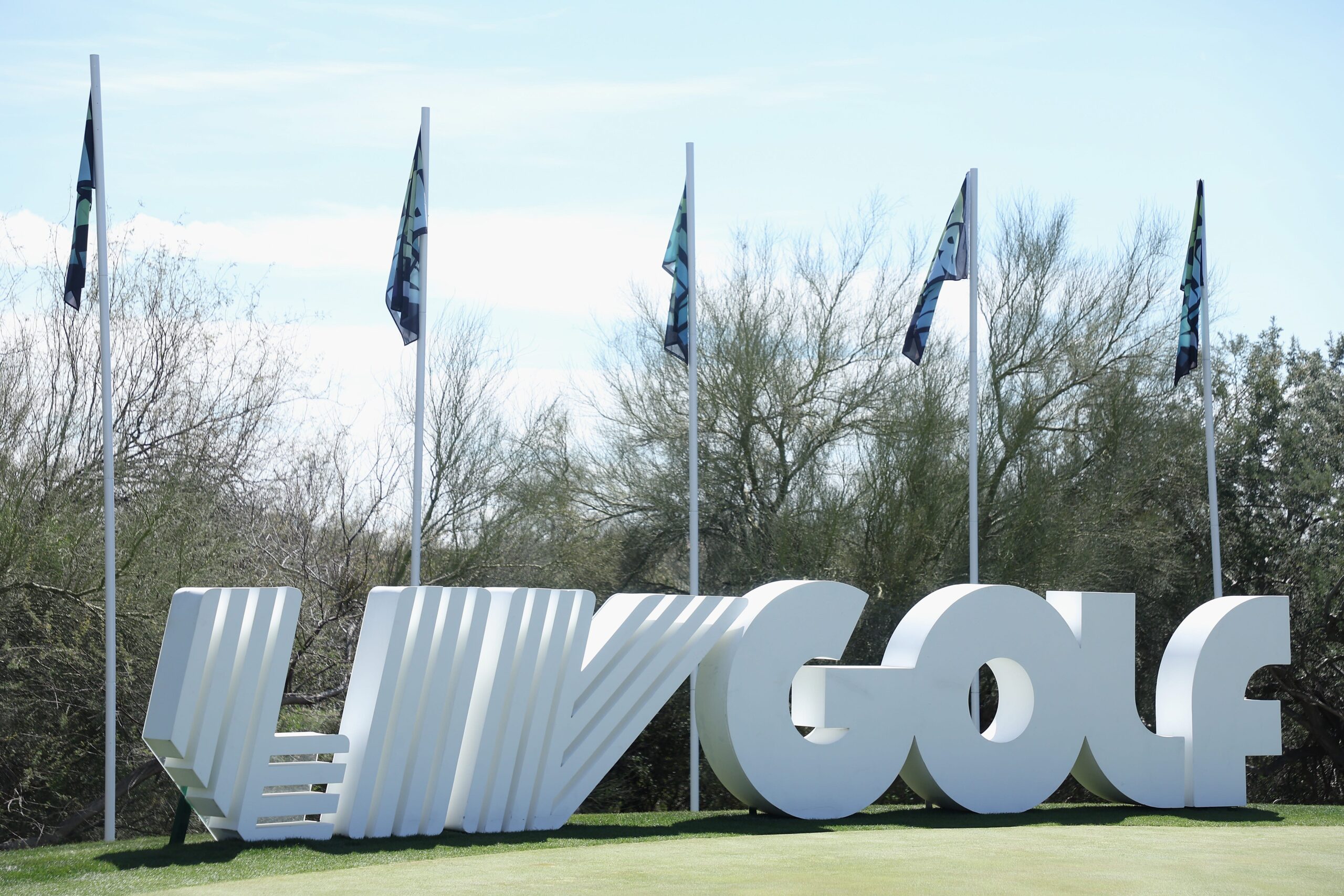 You are currently viewing Report: LIV Golf rekindles talks with Fox about TV broadcast deal