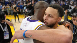 Read more about the article Steph, LeBron remind sports world NBA reigns supreme on Christmas