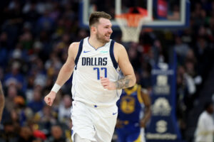 Read more about the article Luka Dončić drops triple-double to lead Mavericks past Warriors in historic shootout with 48 made 3-pointers