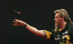 Read more about the article Simon Whitlock officially loses tour card after result at PDC World Championship