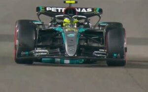 Read more about the article Lewis Hamilton’s last qualifying session for Mercedes ends in ‘inexcusable’ bollard calamity