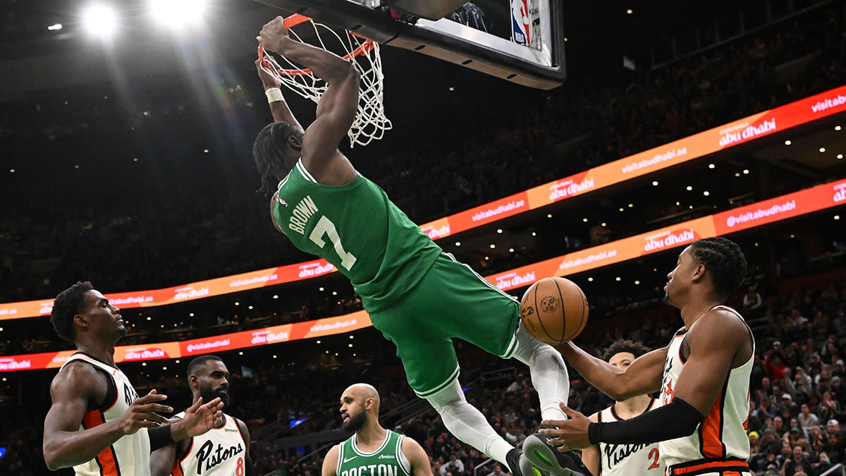 Read more about the article Jaylen expects to hear from NBA after throat-slash dunk celebration