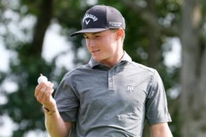 Read more about the article US hope for another golf star in the making as Blades Brown turns pro