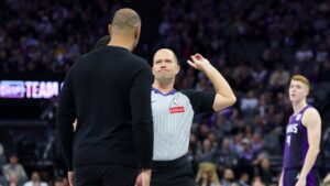 Read more about the article Rockets’ Ime Udoka rants at officials postgame after he, Tari Eason ejected in loss to Kings