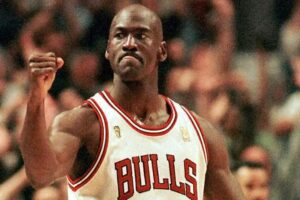 Read more about the article Michael Jordan’s all-time starting five ‘leaves out a lot of people’ with no room for Shaq or Charles Barkley and surprise sixth man