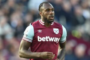 Read more about the article Michail Antonio out of hospital and back home after horror car crash that left him with broken leg