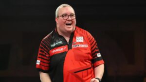 Read more about the article Liverpool-mad Stephen Bunting reveals what he’ll do with PDC World Darts Championship trophy if he wins