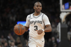 Read more about the article Chris Paul passes Jason Kidd for 2nd all-time in NBA assists on pass to Victor Wembanyama