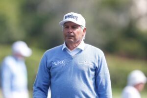 Read more about the article Fred Couples to make PNC Championship debut with step-son Hunter