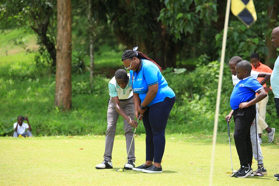 You are currently viewing 3rd Parent – Child golf championship in high gear at Toro Club