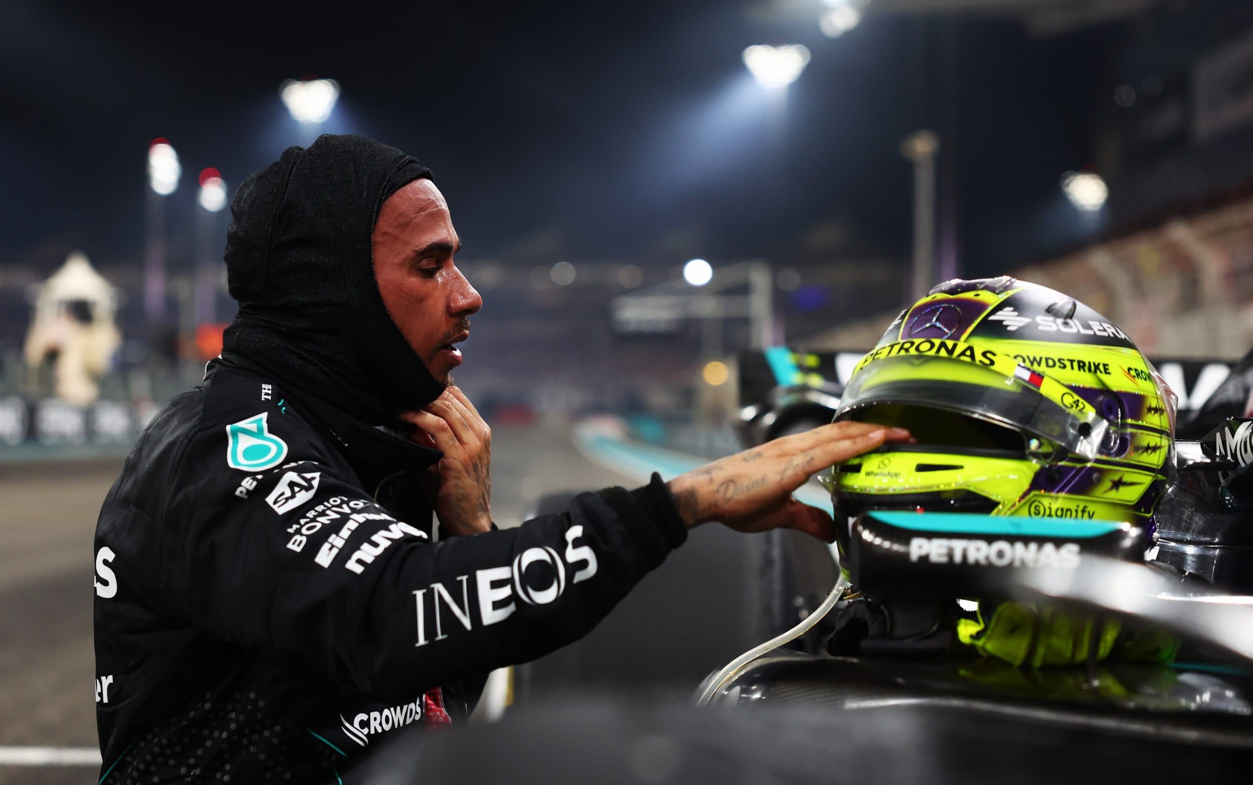 You are currently viewing The charts that prove this is Lewis Hamilton’s worst F1 season