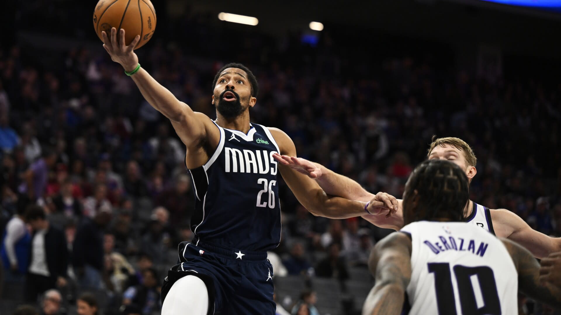 You are currently viewing Fantasy Basketball Pickups: Spencer Dinwiddie shining as starter