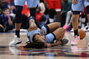 Read more about the article Grizzlies star Ja Morant out, considered ‘week-to-week’ with right shoulder injury