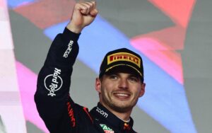 Read more about the article Max Verstappen: I have lost all respect for two-faced George Russell