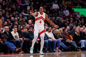 Read more about the article Raptors star Scottie Barnes leaves loss to Knicks early with ankle injury after collision with Karl-Anthony Towns