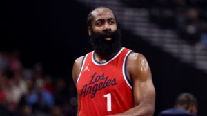 Read more about the article Part of what is behind James Harden’s strong start: He is focused on getting more sleep.