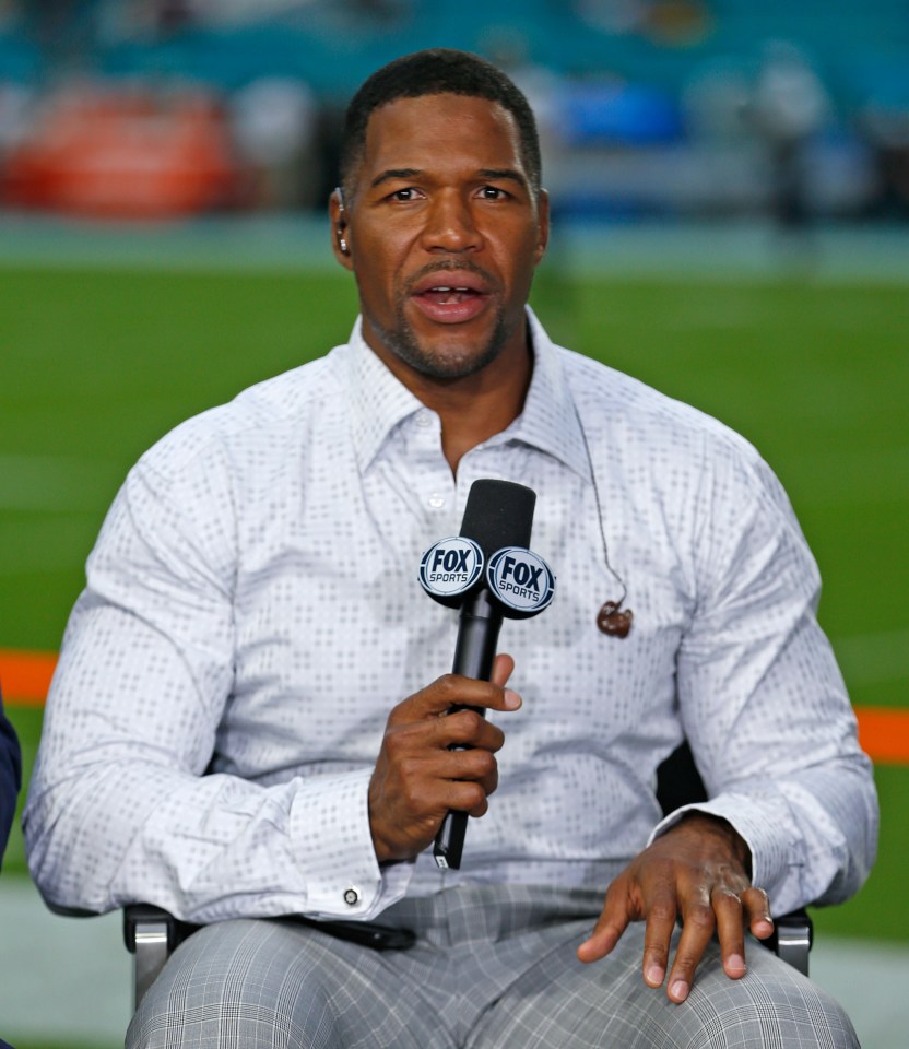 You are currently viewing ‘You hurt me!’ – Michael Strahan dragged into bitter 20-year-old controversy as Jets great accuses Brett Favre of faking NFL history